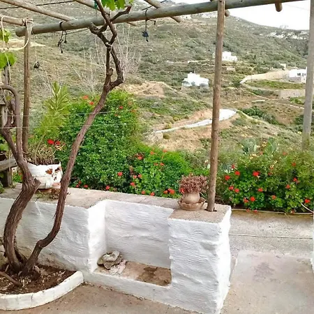 Lefkiani House * Katapola